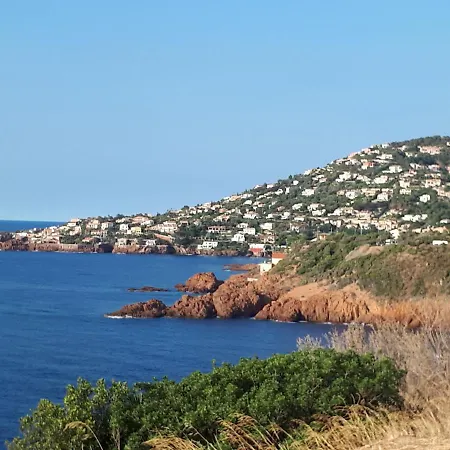 Apartamento T2, Piscine, Parking, Plages à 200m