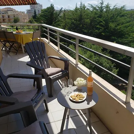 T2, Piscine, Parking, Plages A 200m * Fréjus