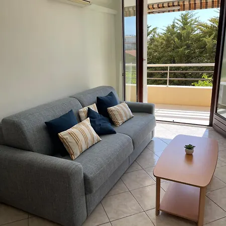 Apartamento T2, Piscine, Parking, Plages à 200m